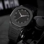 Black Minimalist Analog Wrist Aura Watch